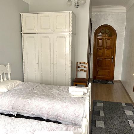 Sweet Home at Ninoshvili 3 Batumi Eksteriør billede